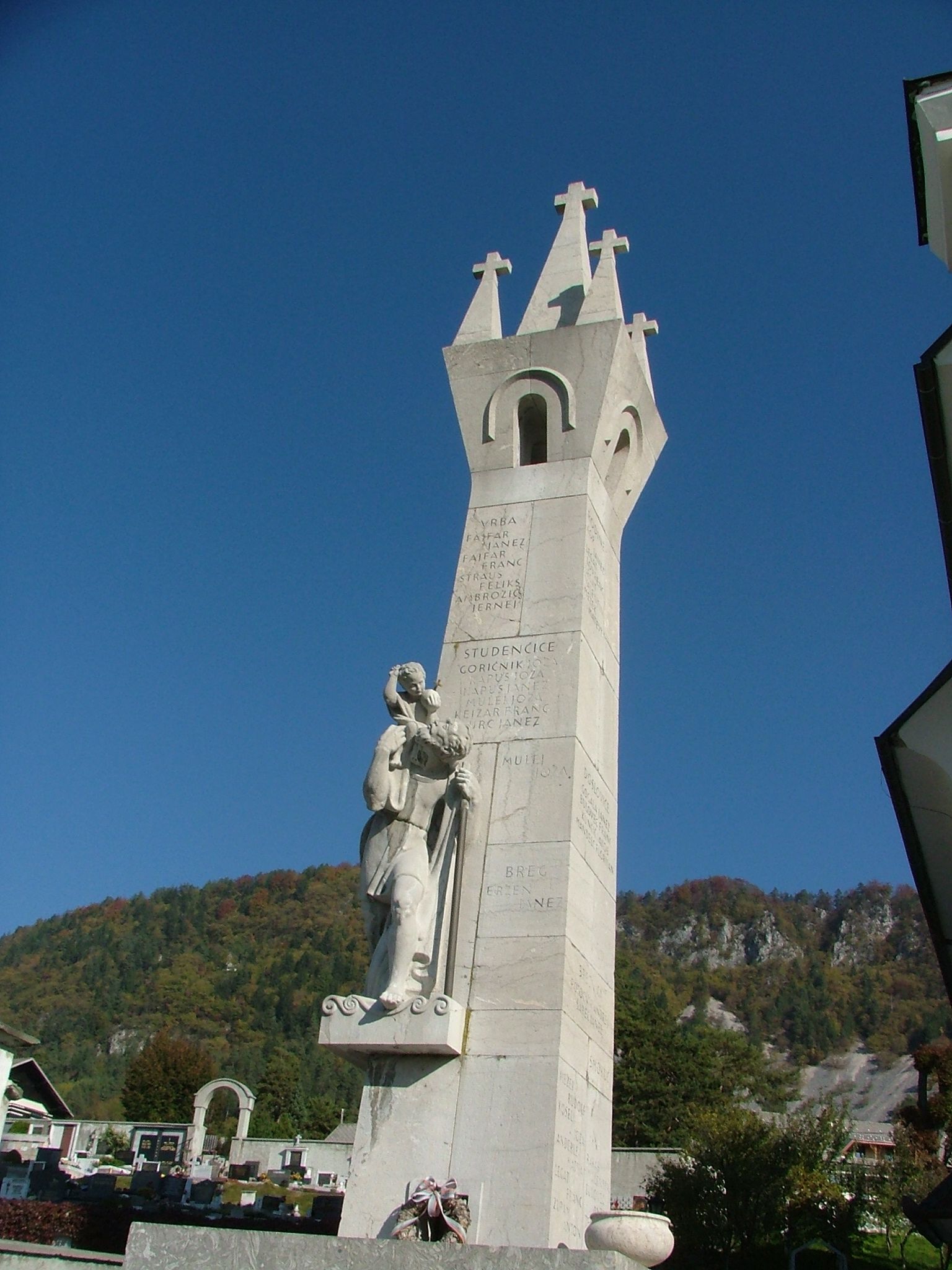 Plenikov spomenik
